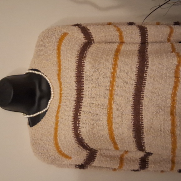 MASON & BELLE BOUCLE KNIT SWEATER SIZE LARGE - Picture 2 of 7